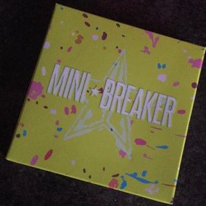 Mini breaker palette